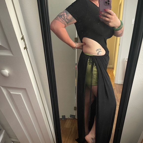 Slitsation Maxi Dress - Picture 5 of 11